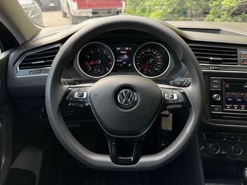 Used 2018 Volkswagen Tiguan S FWD image 27