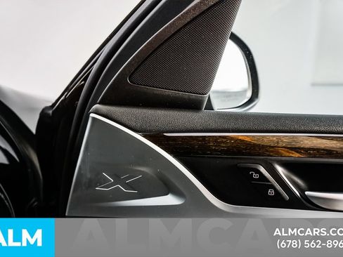 Used 2025 BMW X4 xDrive30i AWD/4WD image 49