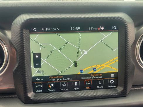 Used 2021 Jeep Wrangler Unlimited Sahara AWD/4WD image 18