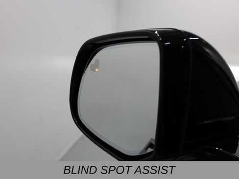 Used 2025 Land Rover Range Rover Sport Dynamic SE AWD/4WD image 27