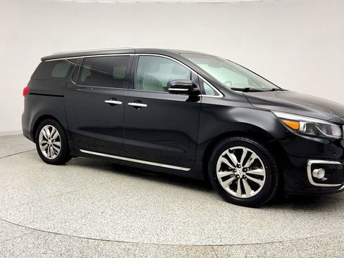 Used 2018 Kia Sedona SX Limited w/ SX Limited Prestige Package image 3