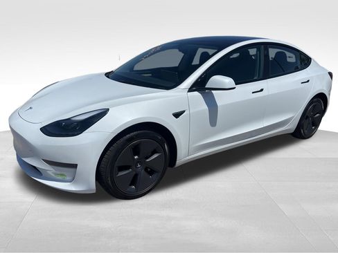 Used 2023 Tesla Model 3 Standard Range RWD image 8