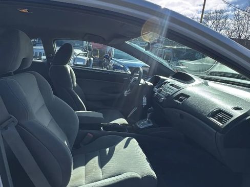 Used 2010 Honda Civic LX image 18