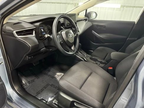 Used 2023 Toyota Corolla LE image 7