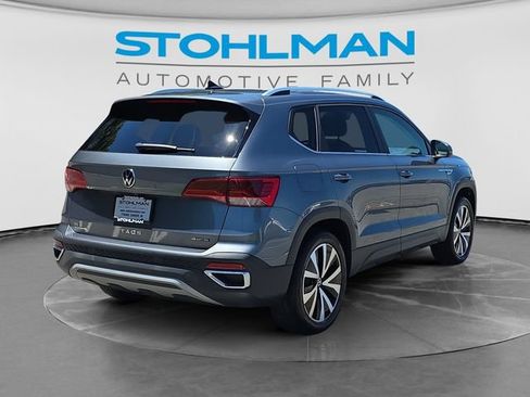 Certified 2023 Volkswagen Taos SE w/ Panoramic Sunroof Package AWD/4WD image 5
