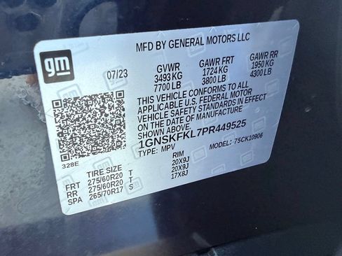 Used 2023 Chevrolet Suburban Premier AWD/4WD image 41