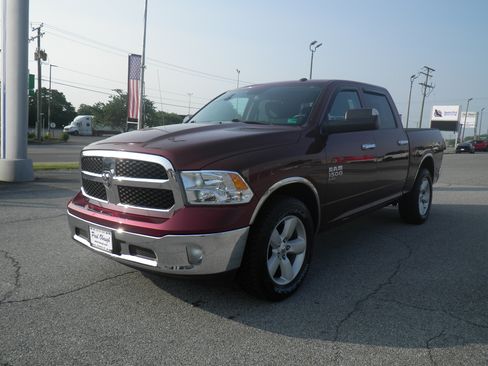 Used 2021 RAM 1500 Tradesman w/ Tradesman SXT Package image 3
