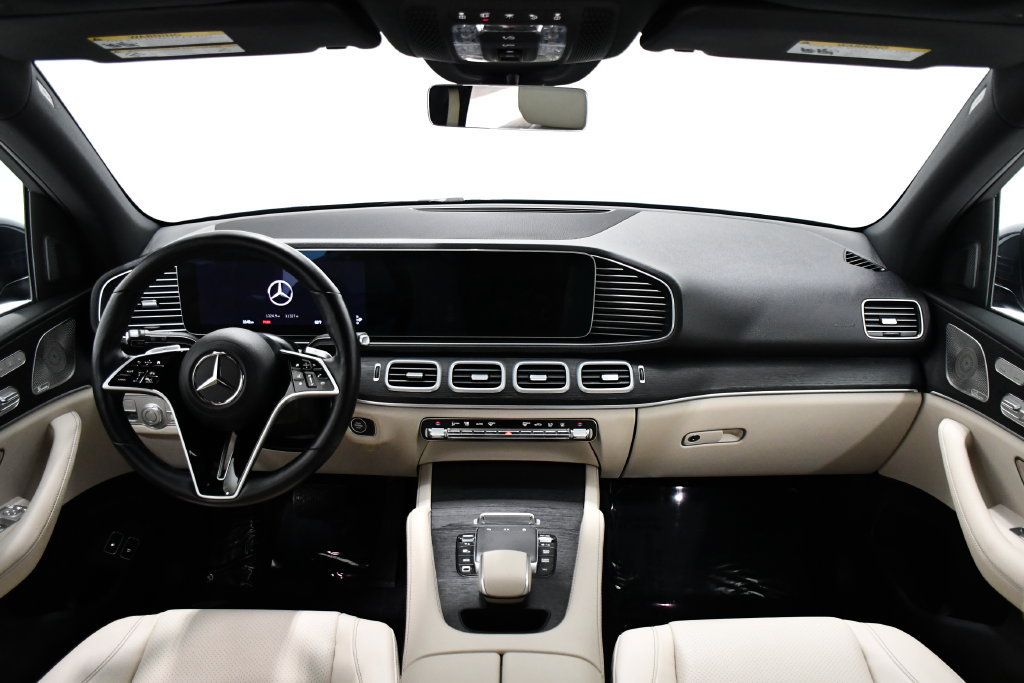 Used 2025 Mercedes-Benz GLE 450e 4MATIC image 8