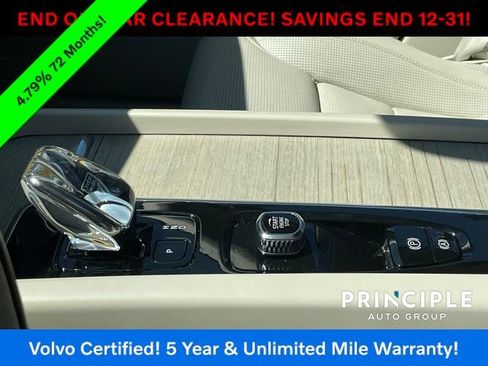 Certified 2023 Volvo XC60 B5 Ultimate w/ Protection Package Premier image 22