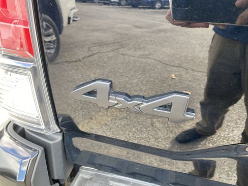 Used 2023 Toyota Tacoma Limited image 8