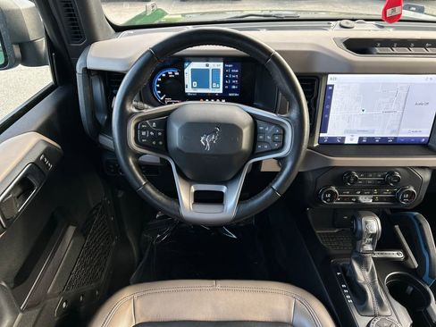 Used 2024 Ford Bronco Wildtrak AWD/4WD image 15