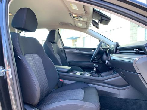 Used 2025 Kia K5 LXS FWD image 36