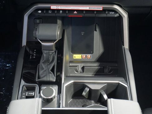 New 2026 Toyota Tundra Limited image 32