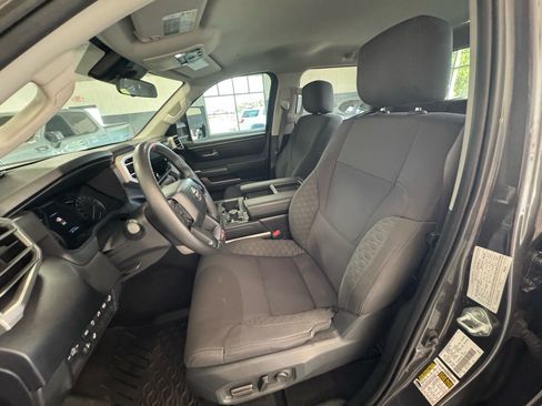 Used 2022 Toyota Tundra SR5 AWD/4WD image 18