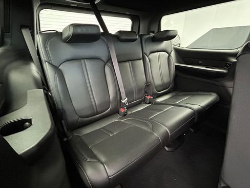 Used 2023 Jeep Wagoneer 4WD image 48