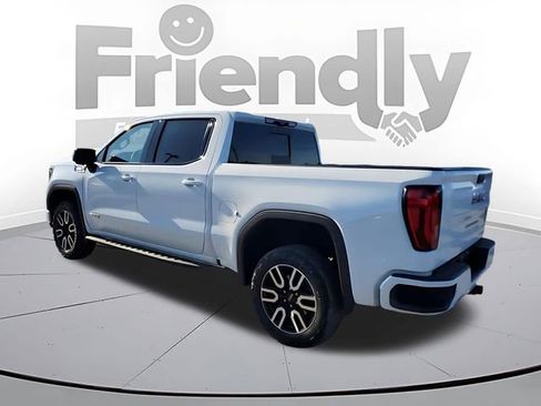 Used 2023 GMC Sierra 1500 AT4 w/ AT4 Premium Package AWD/4WD image 3