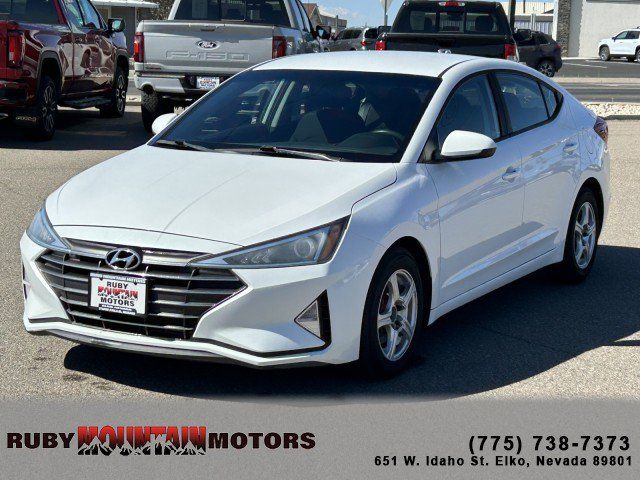 Used 2019 Hyundai Elantra SE w/ Cargo Package FWD image 3