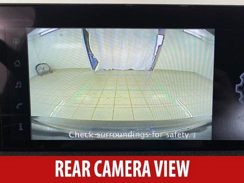 Used 2025 Nissan Kicks SV image 10