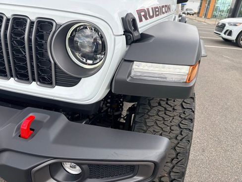 New 2026 Jeep Wrangler Unlimited Rubicon AWD/4WD image 13