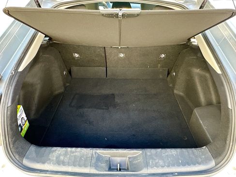 Used 2024 Toyota Prius LE image 27