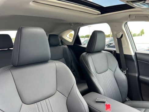 Used 2024 Lexus NX 250 FWD w/ Towing Package (2000 Lbs) image 59