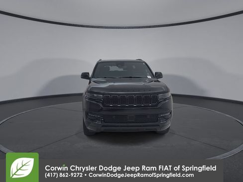 Used 2025 Jeep Wagoneer Series II w/ Premium Group I AWD/4WD image 5