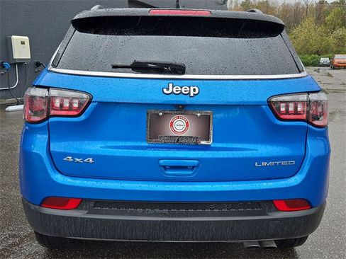 Used 2022 Jeep Compass Limited image 23