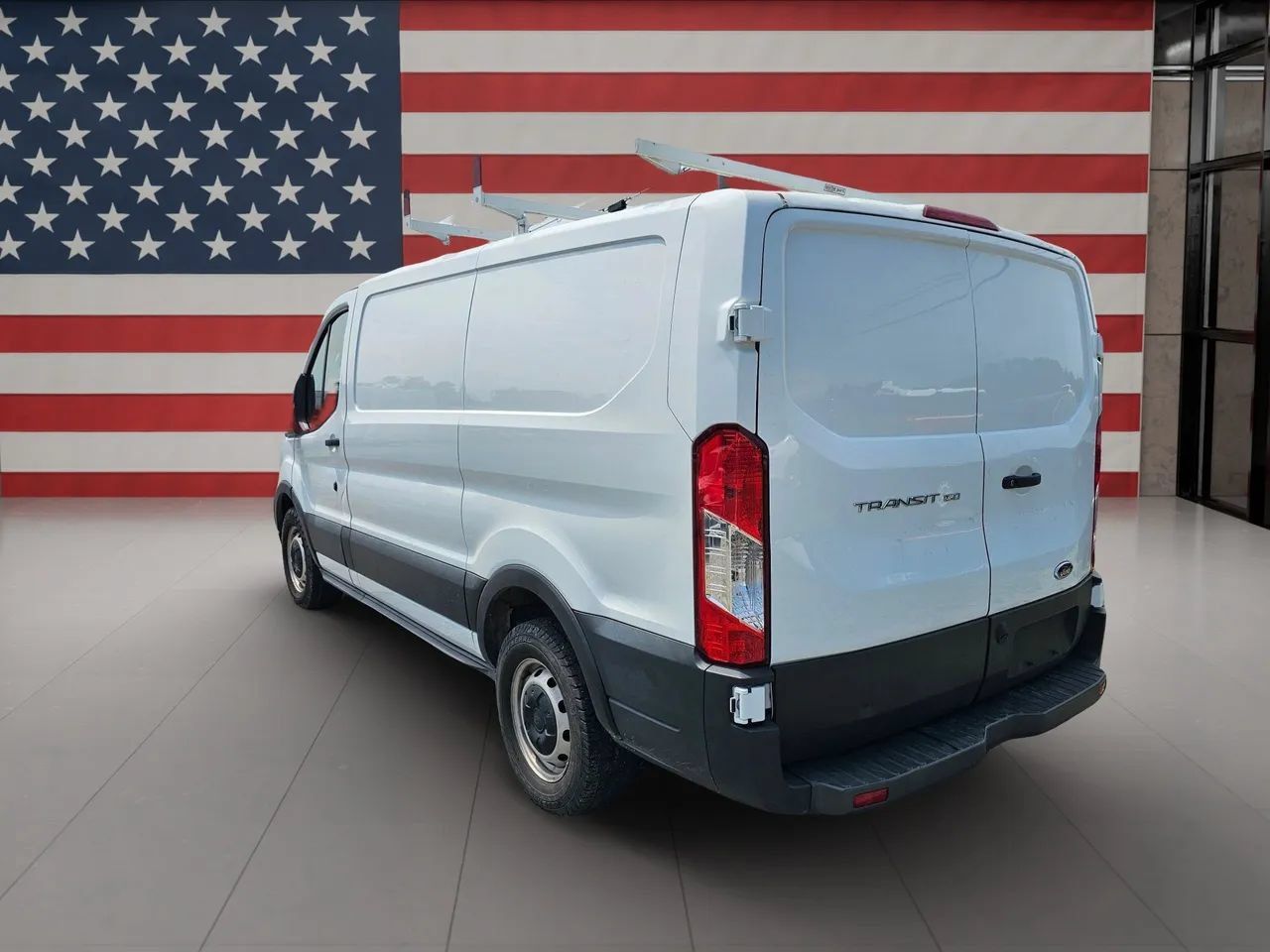 Used 2020 Ford Transit 150 Low Roof RWD image 13