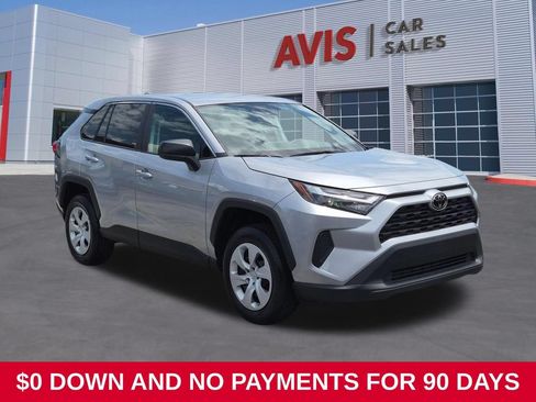 Used 2025 Toyota RAV4 LE FWD image 3