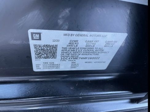 Used 2021 Chevrolet Silverado 2500 Custom w/ Custom Value Package image 31