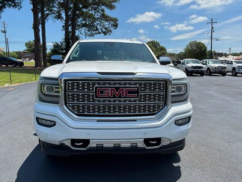 Used 2017 GMC Sierra 1500 Denali w/ Denali Ultimate Package AWD/4WD image 3