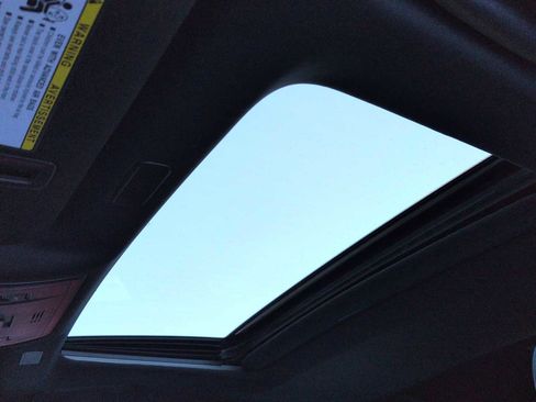 Used 2022 Lexus ES 300h F Sport w/ Accessory Package image 18