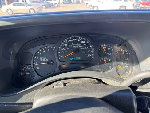 Used 2005 Chevrolet Silverado 2500 LS w/ Skid Plate Package AWD/4WD image 23