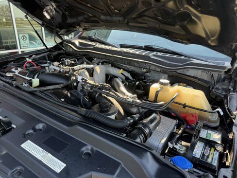 Used 2021 Ford F350 Lariat image 17