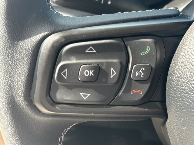 Used 2025 Jeep Wrangler Sport AWD/4WD image 23
