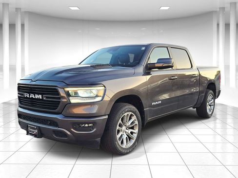 Used 2023 RAM 1500 Laramie AWD/4WD image 7