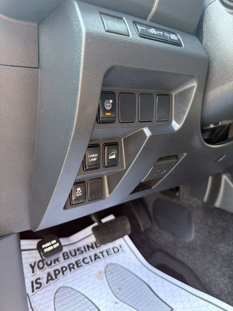 Used 2023 Nissan Frontier S w/ Technology Package AWD/4WD image 18