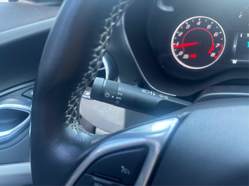 Used 2017 Chevrolet Camaro LT RWD image 18