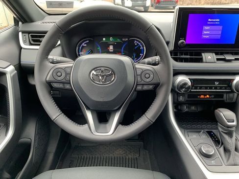 New 2025 Toyota RAV4 SE image 16