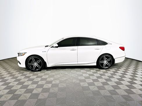 Used 2022 Honda Accord Touring image 4