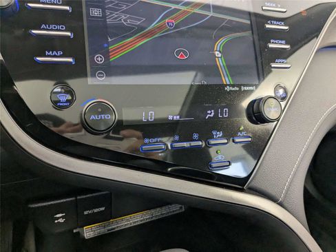 Used 2019 Toyota Camry XSE w/ Driver Assist Package image 19
