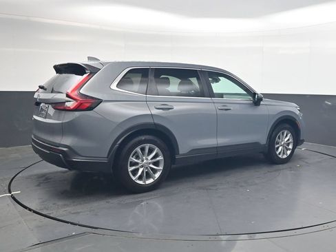 Certified 2025 Honda CR-V EX image 4