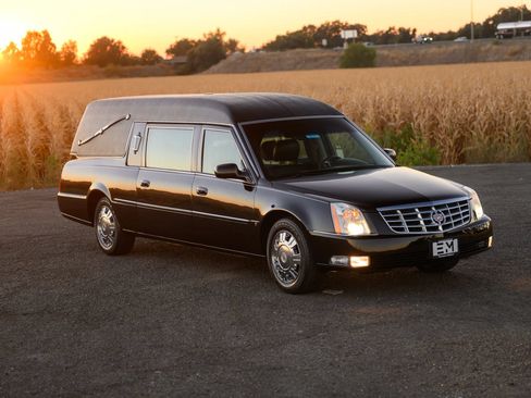 Used 2009 Cadillac DTS Hearse FWD image 85