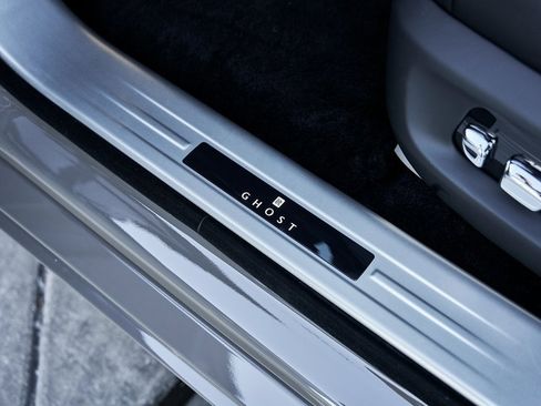Used 2025 Rolls-Royce Ghost image 42