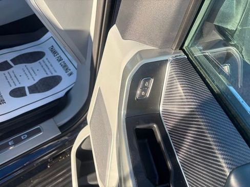 Used 2023 Ford F150 Limited image 32