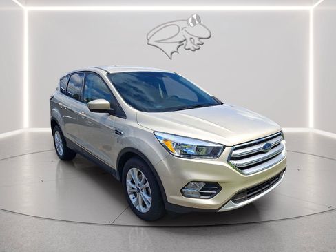 Used 2017 Ford Escape SE FWD image 9