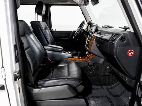 Used 2014 Mercedes-Benz G 550 image 25