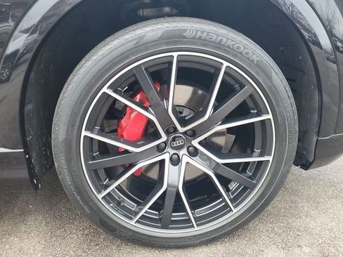 Used 2019 Audi Q8 Premium Plus w/ Premium Plus image 14