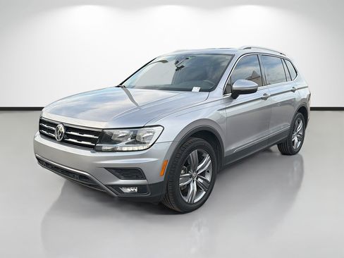 Used 2020 Volkswagen Tiguan SEL FWD image 7