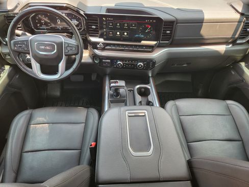 Used 2022 GMC Sierra 1500 SLT AWD/4WD image 9